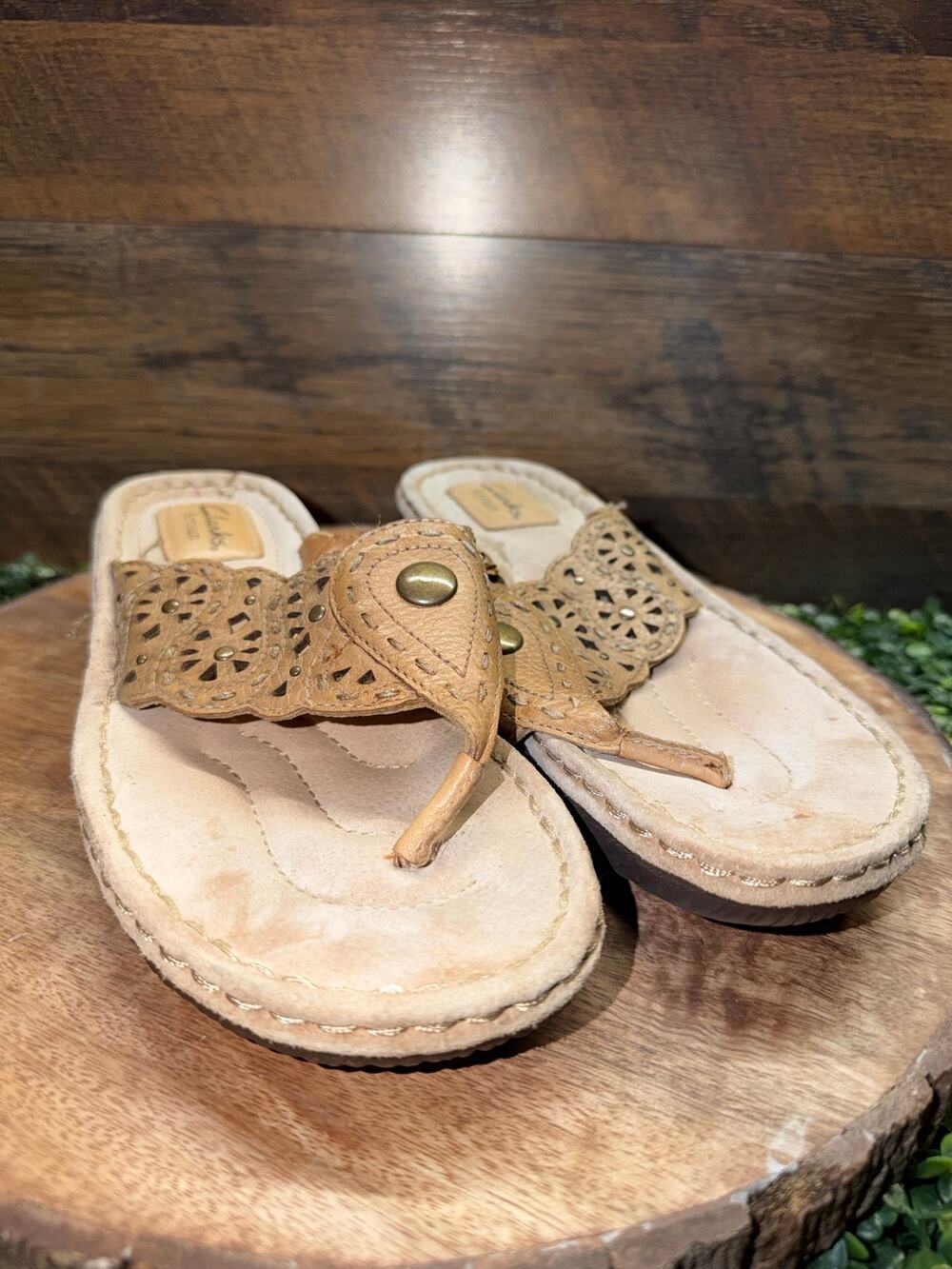 Clarks Artisan Sandals Women’s Size 8M